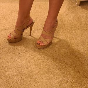 Jessica Simpson,Strappy Heals, Size 7